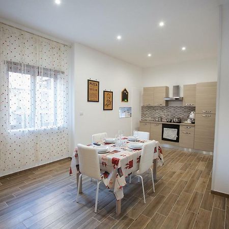 Apartament Marta House Neapol Zewnętrze zdjęcie